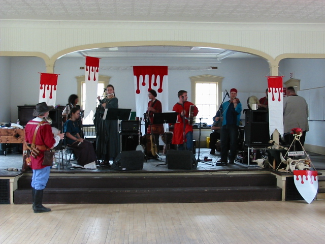 632x471 pixels (163K)