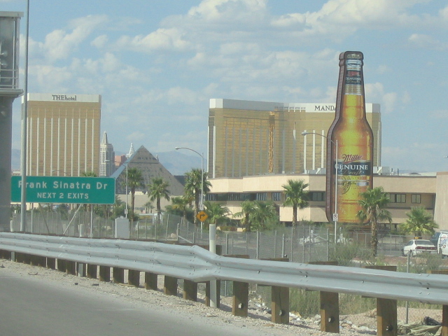 618x457 pixels (168K)