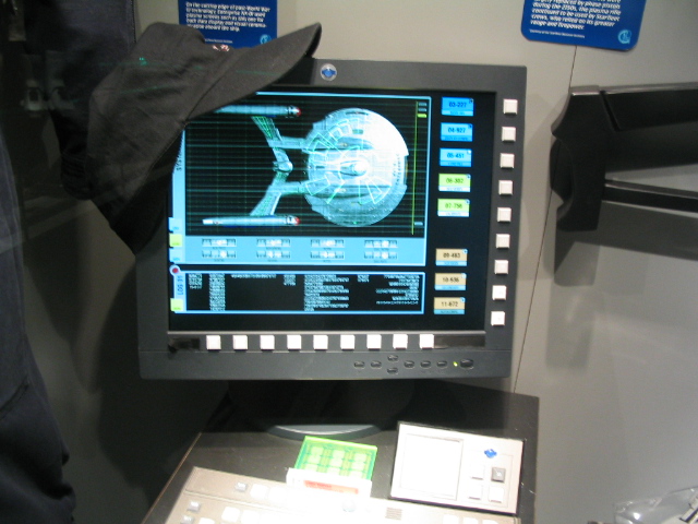 618x457 pixels (152K)