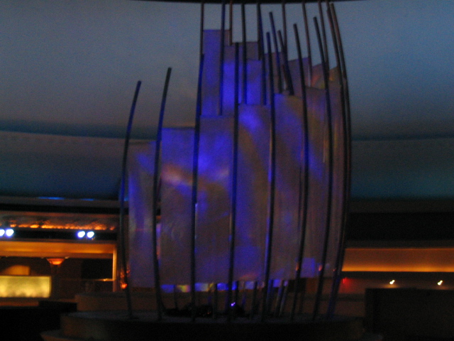 618x457 pixels (145K)